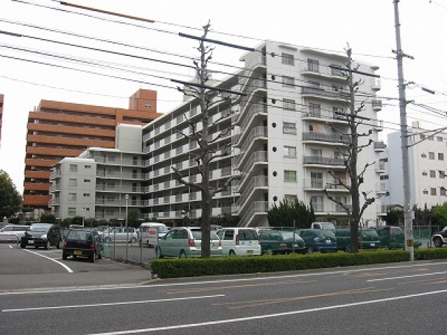 エバーグリーン松山2号館　4LDK